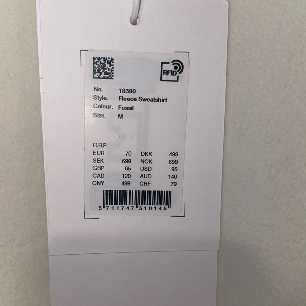 RAINS UNISEX CREWNECK FLEECE SWEATSHIRT - Picture 4 of 7